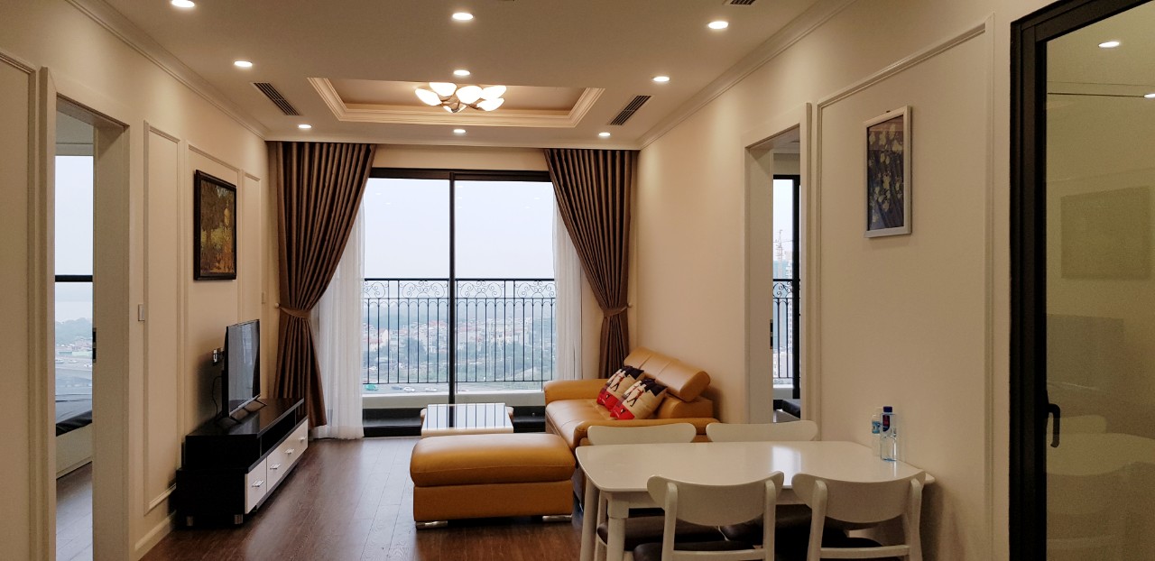 3 bedroom apartment for rent in R3 Sunshine Riverside, view Nhat Tan bridge. Reasonable price.