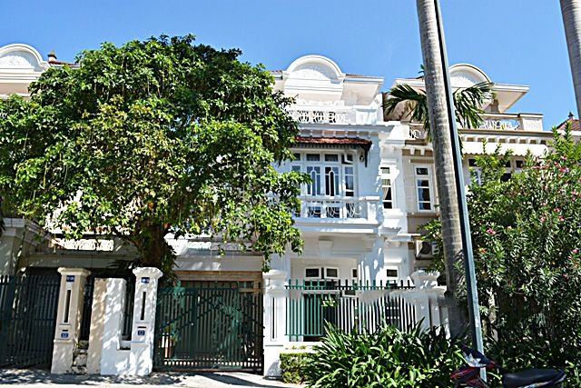 Ciputra furnished villa with 4 bedrooms for rent at convenient location in C block