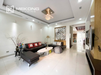 Luxurious & Spacious Garden Villa for Rent in T8 Ciputra