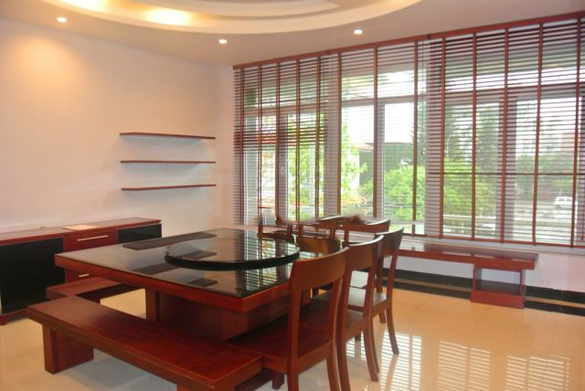Modern and spacious villa with 200 sqm for rent in Peach Garden, Tay Ho, Hanoi.