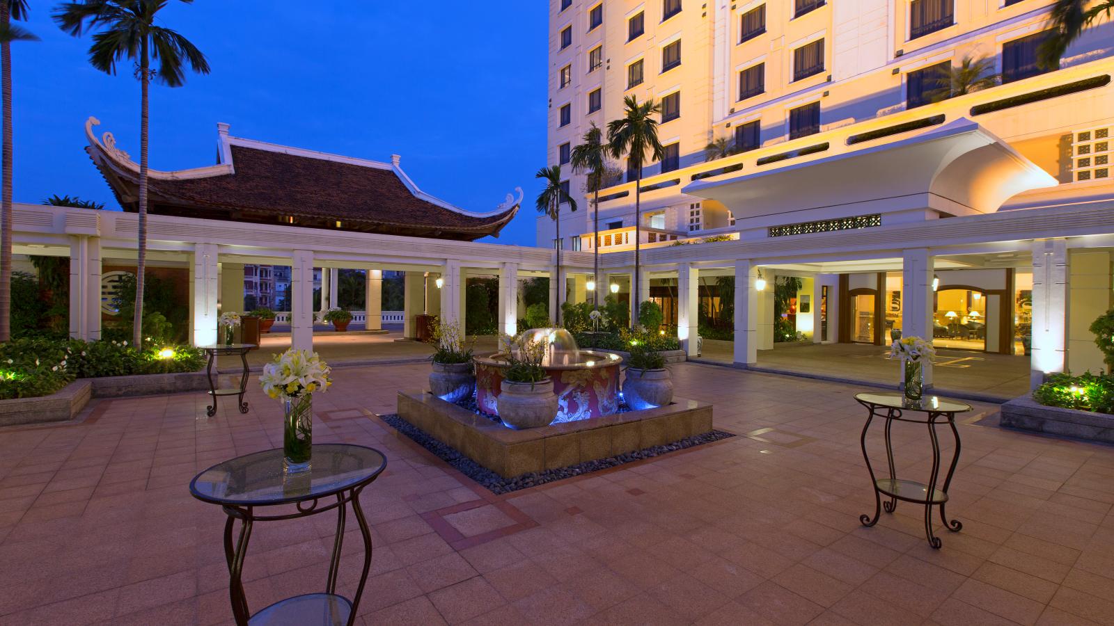 Sheraton Hotel Hanoi 2