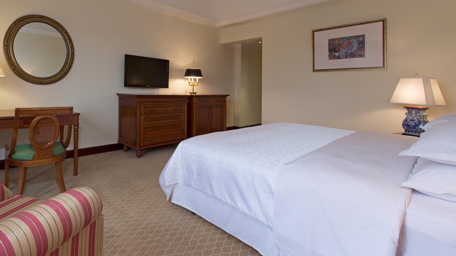 Sheraton Hotel Hanoi 9