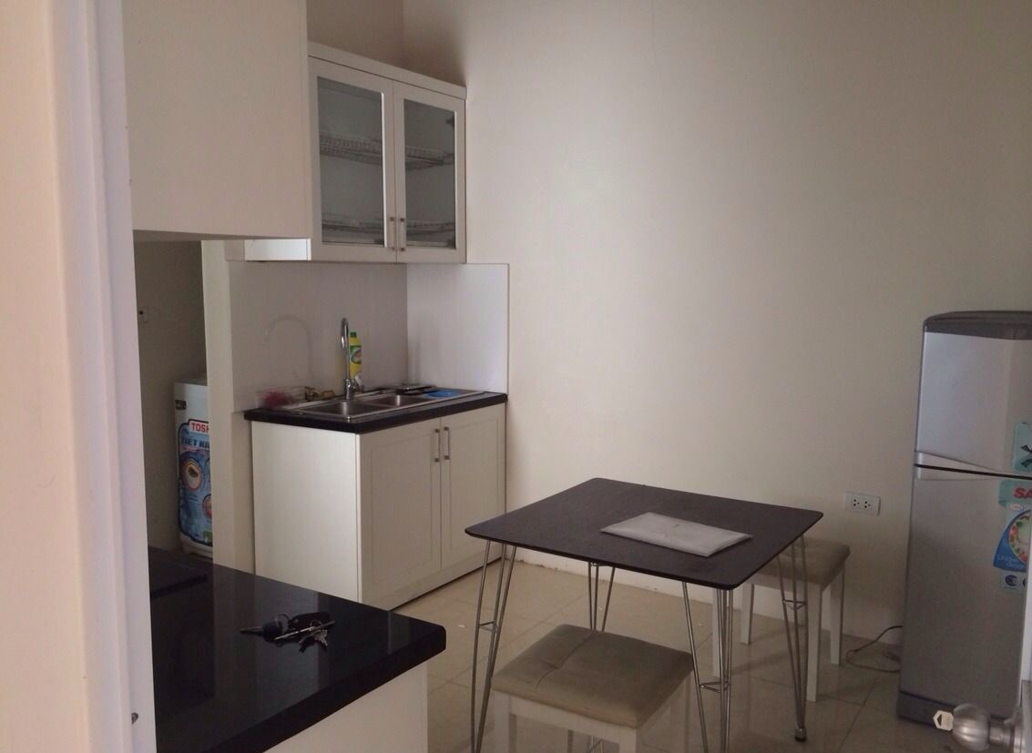 The cheap house with small garden is located on Lac Long Quan street, Tay Ho district, Hanoi