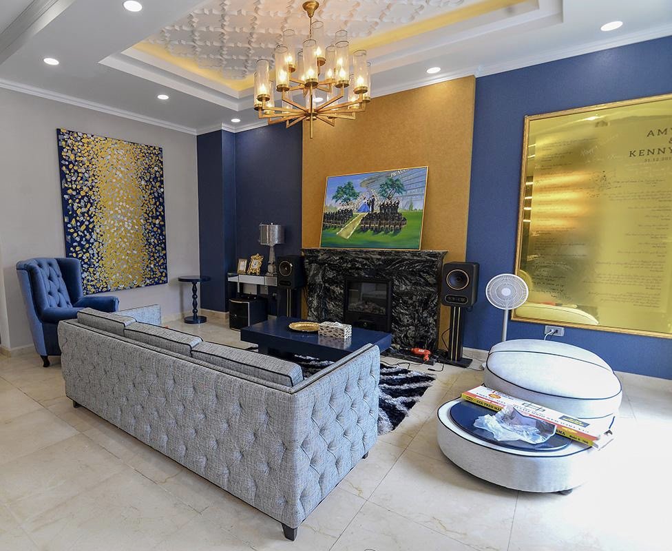 Villa for rent in K Ciputra area, full of luxury furniture, 3 floors, good price.