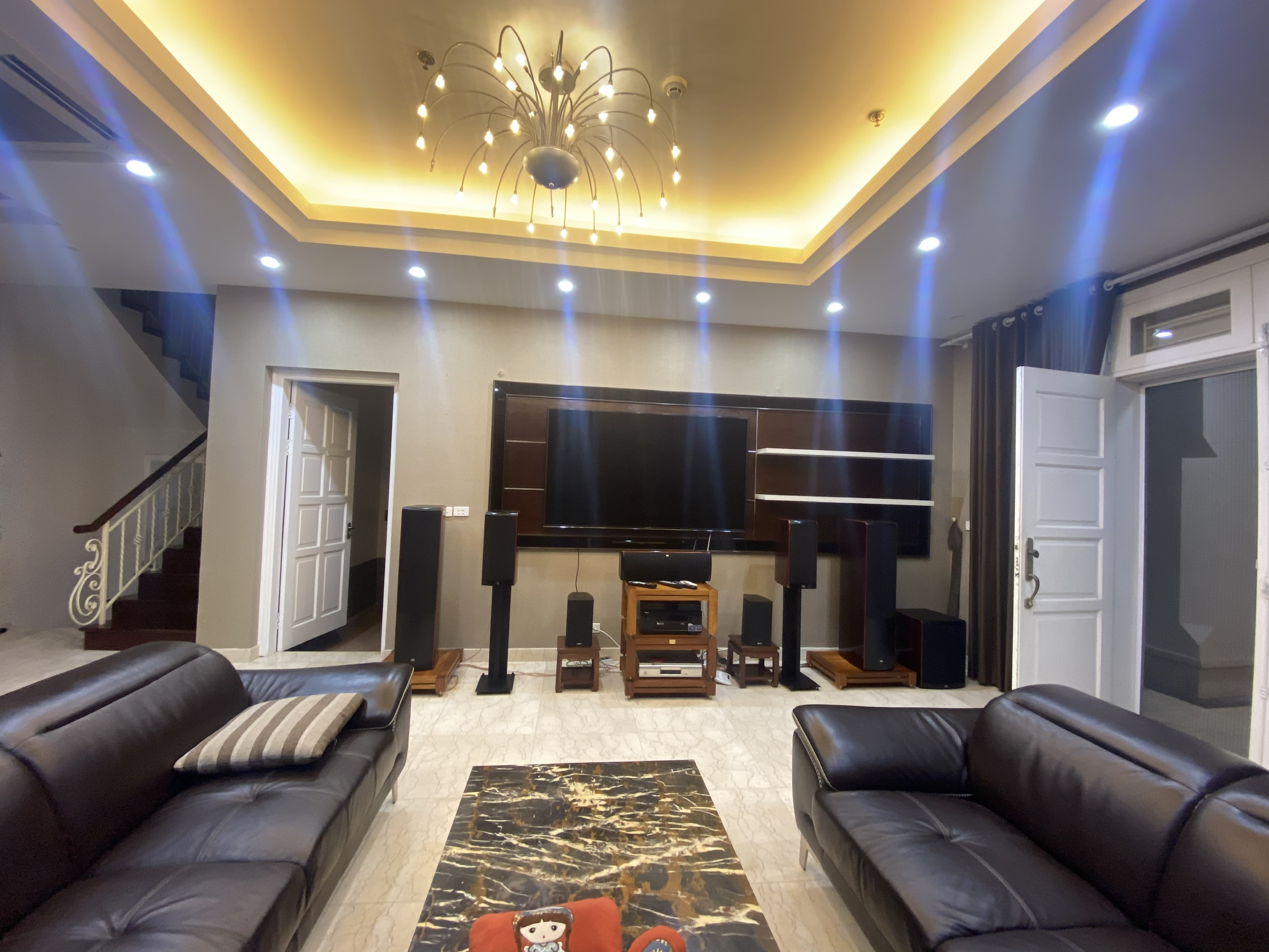 Villa for rent in T5 Ciputra area. Area 230 sqm, 4 bedrooms. Good price.