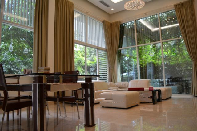 Westlake view villa with 5 bedrooms and garden surrounded in Westlake area, Tay Ho district